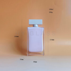 Custom 100ml Inner spray color glass perfume bottle factory